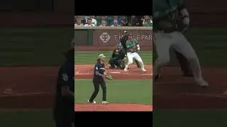 LEGENDARY Austin Riley catch in the All-Star Game!!!