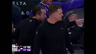 Will Hardy caught on mic chewing out the refs for a delay of game call - 11/16/25