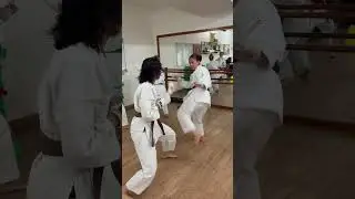 Kumite Short Distance - trocando golpes - Instrutor Paulo Pestana #karate #shotokan #jka