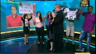 ערוץ 10  | 28.8.2012 - מחאת עובדי הערוץ בתוכניות החדשות