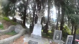 Exploring an Old Cemetery in New Zealand!