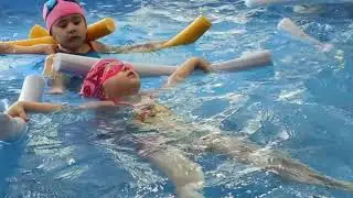 Обучение плаванию.Упражнения для детей в бассейне.Swimming training.Exercises for childreninthepool.