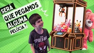 QUE BONITA ESSA LOJA CHEIA DE PELÚCIAS