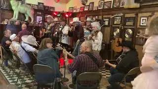 Thursday night jam in Buffalo, Wyoming 