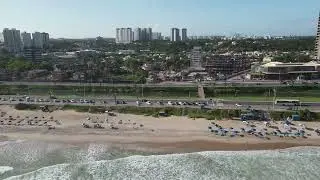 Sobrevoando com o Drone DJI Mavic 2 as praias de Jaguaribe e Piatã, Salvador - Bahia