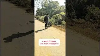 Chhota Sa Gaddha, Bade Dard Ki Wajah Ban Sakta Tha.#roadsafety #roadaccident #shorts