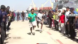 iShowSpeed Races A Hater In Senegal 😳