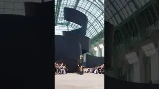 CHANEL Fall-Winter 2025/26 Ready-to-Wear Show - Dreamlike Illusions &mdash; CHANEL Shows