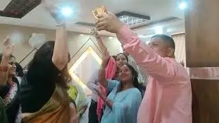 mix restaurant me party teacher's ki thodi masti thoda dance yeeeeeee🥳🥳🥳😆😆😆