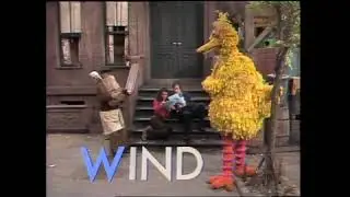 Classic Sesame Street - Big Bird W For Wind 1973