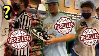 FOOTLOCKER EMPLOYEE RESELLER IN LINE FOR PANDA DUNK RESTOCK !!!