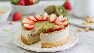 Vegan Strawberry Kiwi Cheesecake | Healthy Cake Recipe