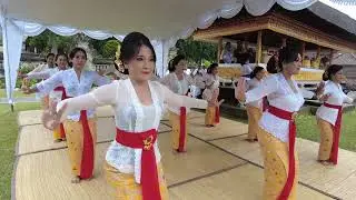 Tari Rejang Giri Putri - sekaa rejang Mangupuspa Disbud Badung