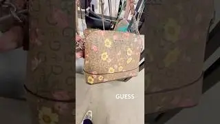 FLORAL Guess CROSSBODY HANDBAGS MACYS BACKSTAGE #macysbackstage #guessbag #macys