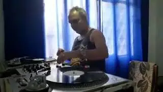 Jive e Mega Jon's Bass mixagem na introdu&ccedil;&atilde;o