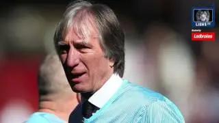 LIONS LOUNGE - RONNIE BULL- THE GAFFER CHEERED 2 PLAYERS ON AS THEY HAD A STRAIGHTENER