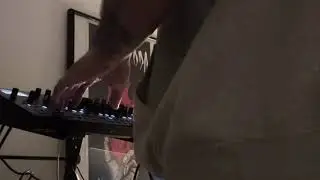 Roland SH4d Live Jam - Techno 