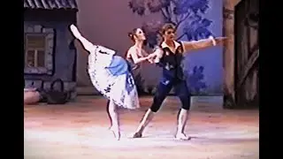 Tetyana Beletska & Victor Yaremenko in 'La FIlle Mal Gardee' (1980s)