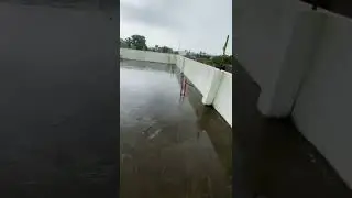 Barish ka blog #barish #rain #rainnyday #dubairain #uae #video #car #rangerover #mercedes #bugatti