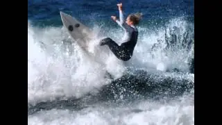 Surfing Porthtowan