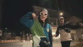 Dari Pain & AdrianX - 