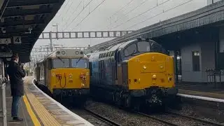 Trainspotting at Didcot Parkway class 37800 50008 & 50021￼
