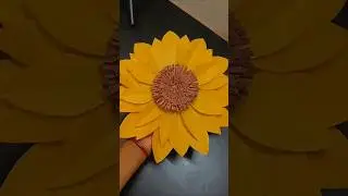 How to make big paper sunflower 🌻 #craft #shorts