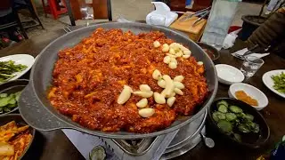 Spicy Duck Bulgogi Mukbang & 찐친들 오리 주물럭