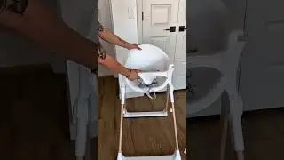 She&rsquo;s cuteeeee #highchair #highchairunboxing #asmr #asmrunboxing #unboxing #highchairs
