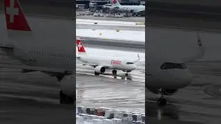 Snowy Airport ❄️❄️❄️ Zurich Airport 22.11.2024 #A20N #AirbusA320N