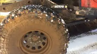 Jeep linked on 37 inch SX2's
