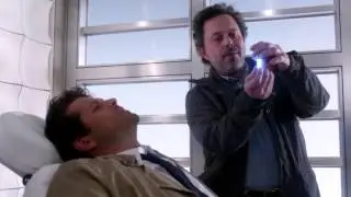 Supernatural Season Finale Castiel Looses His Grace 8x23