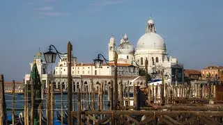 Early Morning Photo Walk in Venice, Italy (POV).