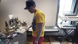 Logic Makes A Beat in his Home Studio