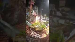 EL  PETER QUEEN COCINADO ARTESANALMENTE   COSTILLA DE JABALI EN EL FAISAN CLUB AL ESTILO JALOON KID