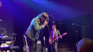 The Mountain Goats - No Children (Live @ the District in Sioux Falls)