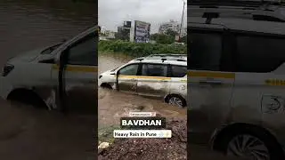 Heavy Rain in Pune live scene from Bavdhan 😱 #pune #punekar #maharashtra #highalert #rain