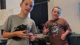Playing with our new Finger BMX Bikes! From tailwhip #bike #smalljump #bmx #fingerbike #tailwhip