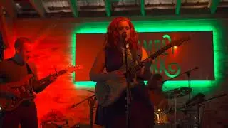 Erin & The Wildfire performing 