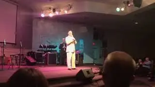 Looking for the Grace - Forrest Stanley