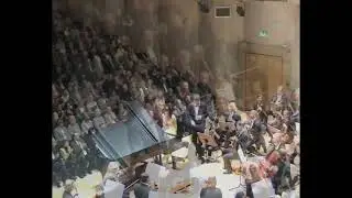 Anny Hwang im Konzerthaus Dortmund mit Mozart KV 466