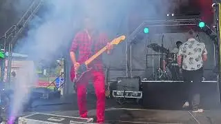 Walk This Way   Smoke and FireFest