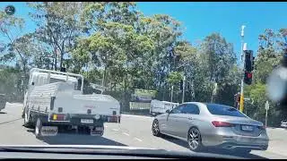Mona Vale Road A3 Mona Vale | Passing Samuel Street | Sydney