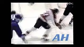 OHL Dec. 13, 1992 Jamie Rivers,SUD v Ken Belanger,OTT (hit) Sudbury Wolves Ottawa 67's