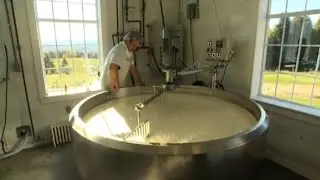 Il a dynamit&eacute; une colline pour y faire sa cave &agrave; fromage