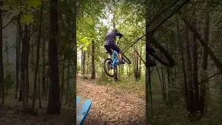 Sunday Air Time. @mtbhoppercom /// #mtb #ramp #jump #ride #airtime