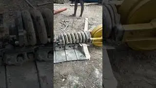 faktor usia hidler exavator cat 320D2 jebol.