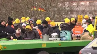 Mercosur: des agriculteurs en colère bloquent le Pont de l'Europe à Strasbourg | AFP Images