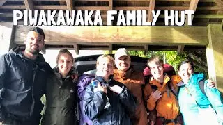 Pukeiti / 2021 / Family Hike into the Bush, New Zealand 2021