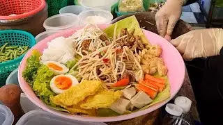 Eat Like a Local Thai in Hua Hin - Cheap Grilled Fish, Som Tam, Noodles & Hot Pot | Thai Street Food